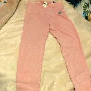 Pink cheeky yoga legging